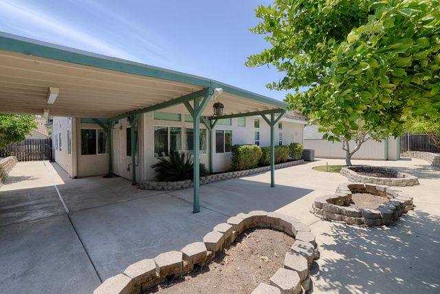8583 Almond Bluff Ct, Orangevale, CA 95662