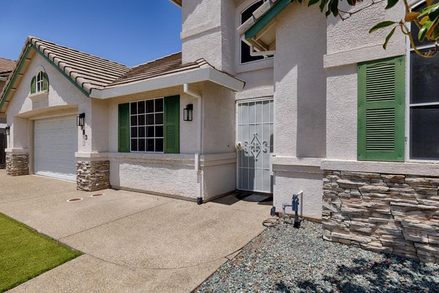 8583 Almond Bluff Ct, Orangevale, CA 95662