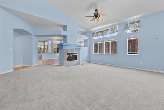 8583 Almond Bluff Ct, Orangevale, CA 95662