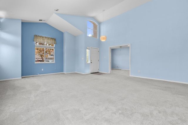 8583 Almond Bluff Ct, Orangevale, CA 95662
