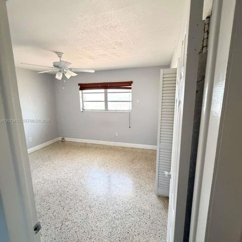 45 NW 45th Ave 45, Miami, FL 33126