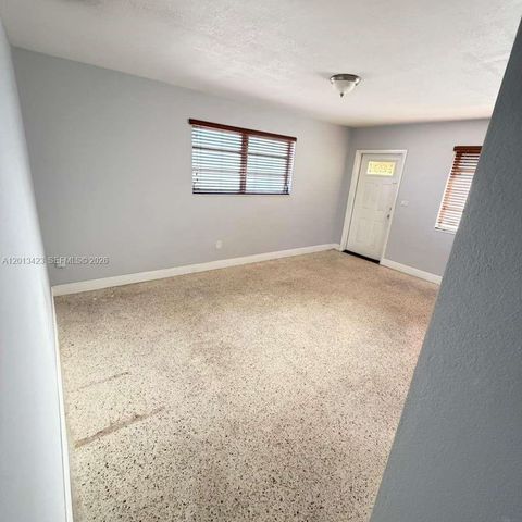 45 NW 45th Ave 45, Miami, FL 33126