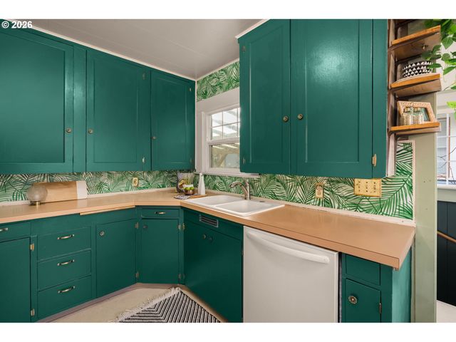 3244 Ne 48TH Ave, Portland, OR 97213