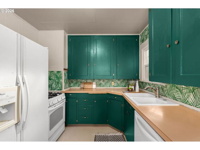 3244 Ne 48TH Ave, Portland, OR 97213