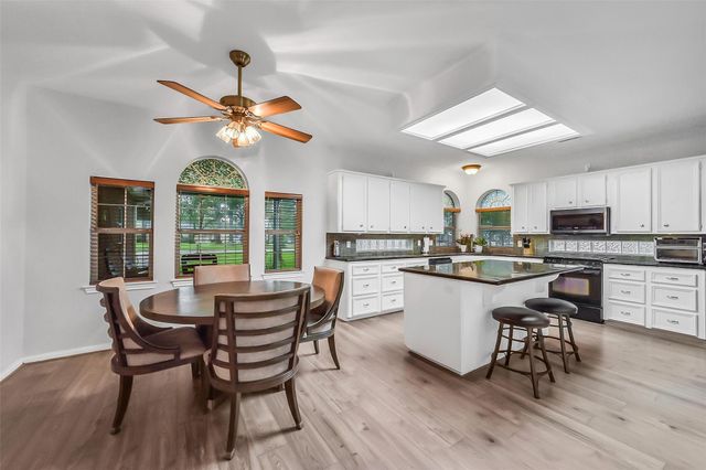 18403 Bluffview Drive, Crosby, TX 77532