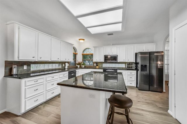 18403 Bluffview Drive, Crosby, TX 77532