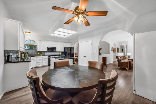 18403 Bluffview Drive, Crosby, TX 77532