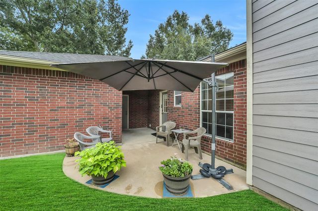 18403 Bluffview Drive, Crosby, TX 77532