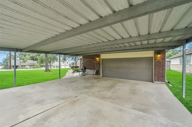 18403 Bluffview Drive, Crosby, TX 77532