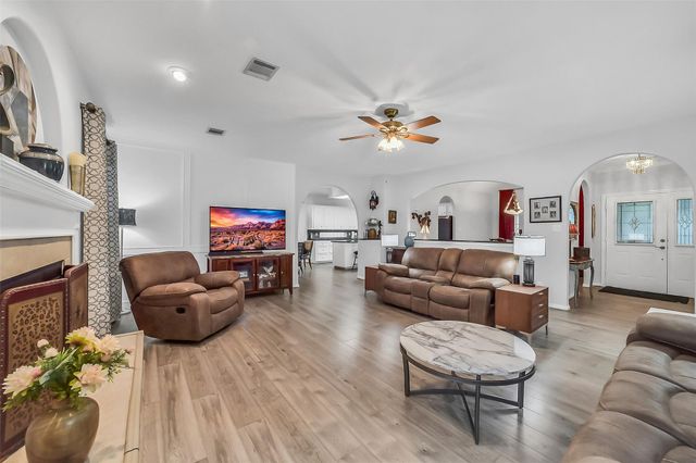 18403 Bluffview Drive, Crosby, TX 77532