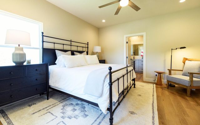 302 Castlehigh DR, Granite Shoals, TX 78654