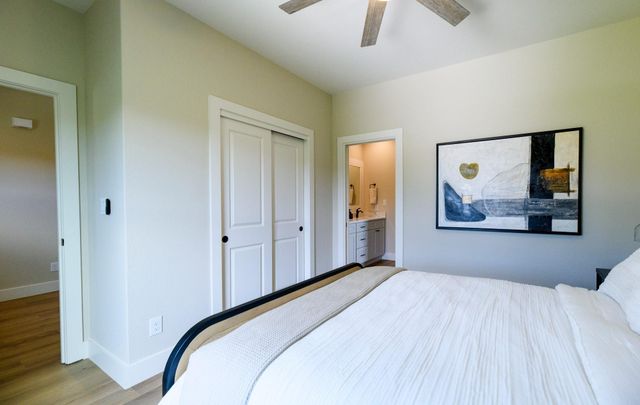 302 Castlehigh DR, Granite Shoals, TX 78654