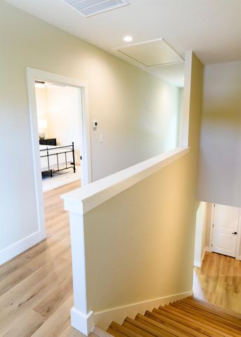 302 Castlehigh DR, Granite Shoals, TX 78654