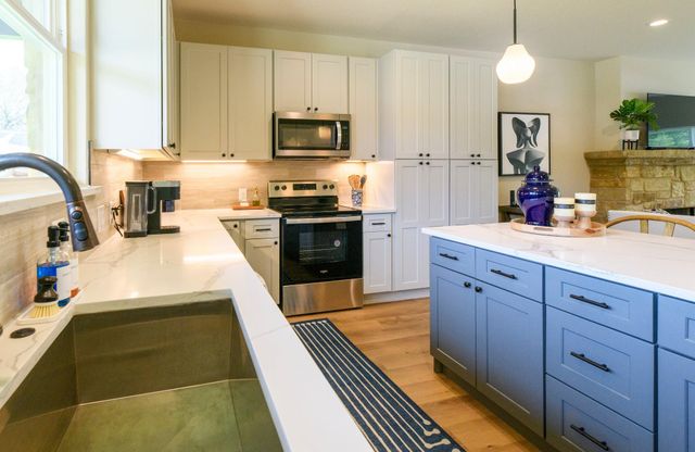 302 Castlehigh DR, Granite Shoals, TX 78654