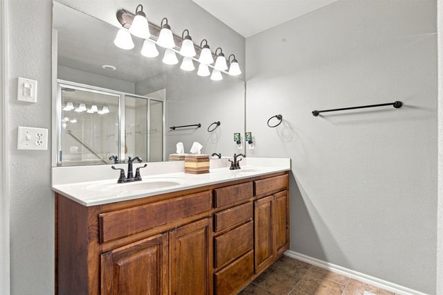 712 W Juneau Street, Broken Arrow, OK 74012