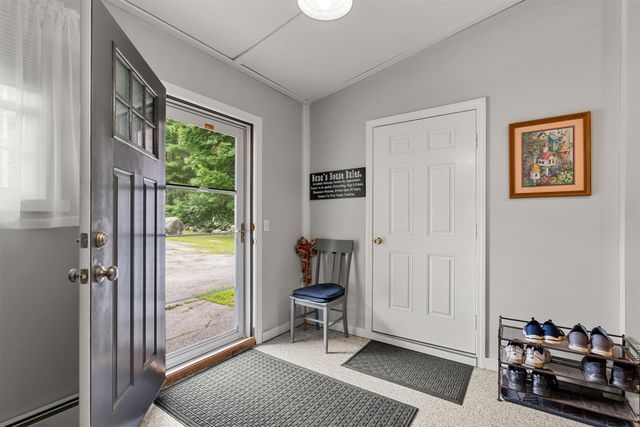 9 Kelley Road, Londonderry, NH 03053