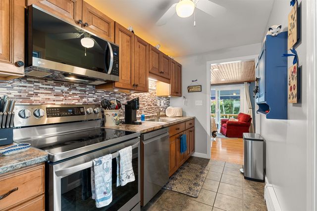 9 Kelley Road, Londonderry, NH 03053