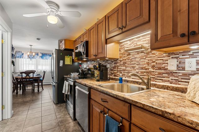 9 Kelley Road, Londonderry, NH 03053