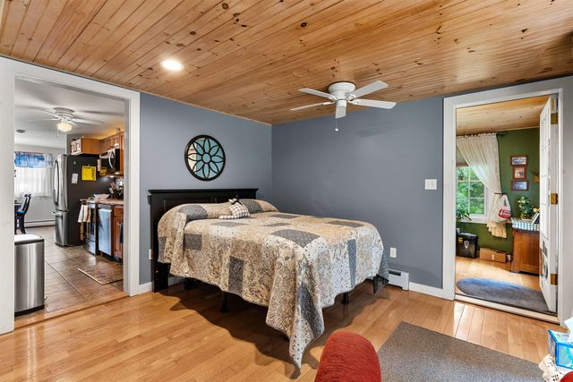 9 Kelley Road, Londonderry, NH 03053