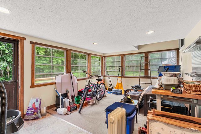 9 Kelley Road, Londonderry, NH 03053