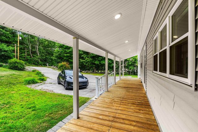 9 Kelley Road, Londonderry, NH 03053