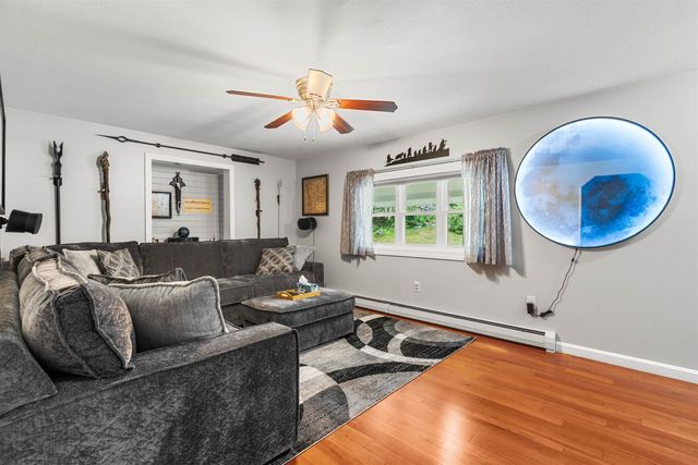 9 Kelley Road, Londonderry, NH 03053