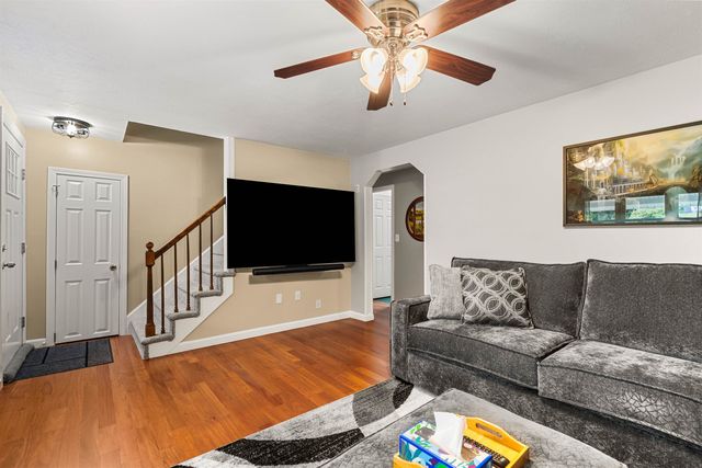 9 Kelley Road, Londonderry, NH 03053