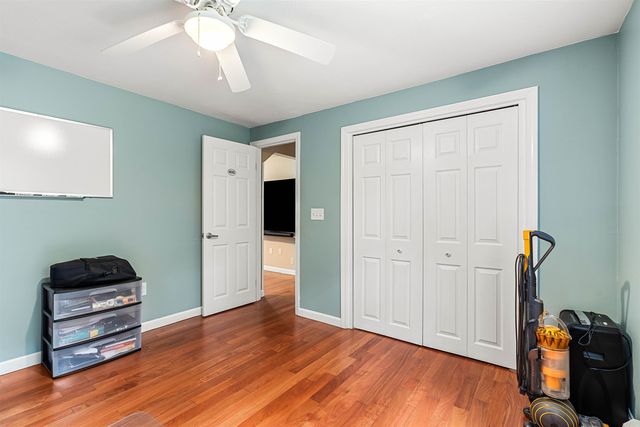 9 Kelley Road, Londonderry, NH 03053