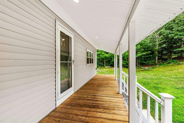 9 Kelley Road, Londonderry, NH 03053