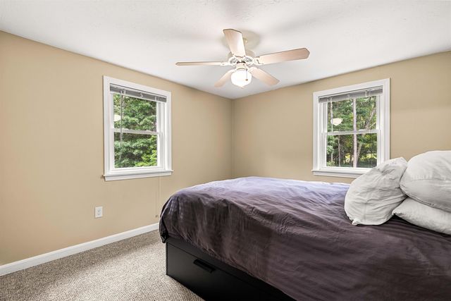 9 Kelley Road, Londonderry, NH 03053