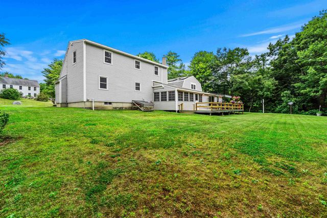 9 Kelley Road, Londonderry, NH 03053