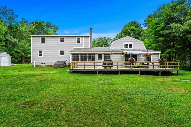 9 Kelley Road, Londonderry, NH 03053