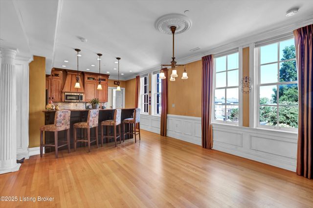 966 Cherokee Rd, 205, Louisville, KY 40204