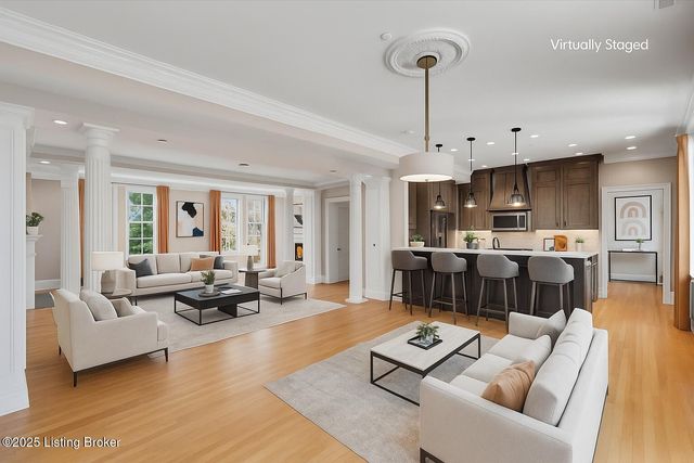 966 Cherokee Rd, 205, Louisville, KY 40204