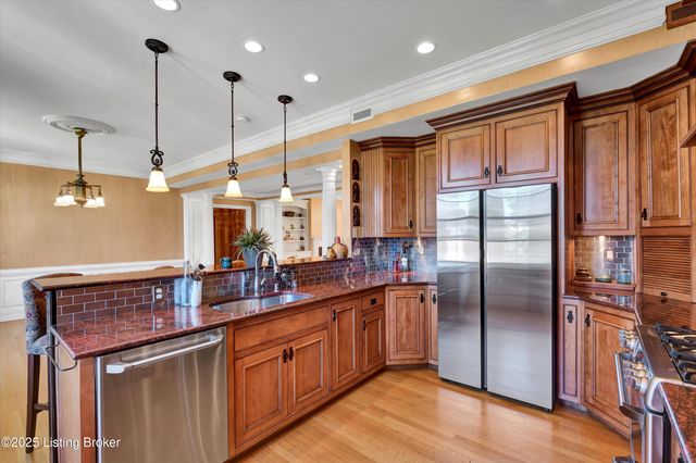 966 Cherokee Rd, 205, Louisville, KY 40204