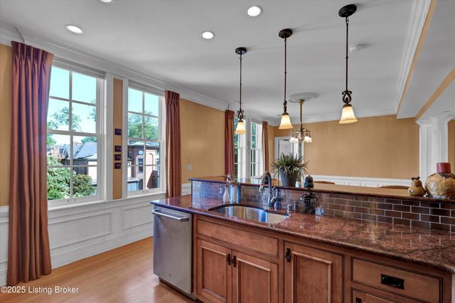 966 Cherokee Rd, 205, Louisville, KY 40204