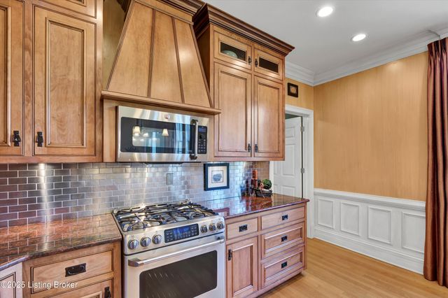 966 Cherokee Rd, 205, Louisville, KY 40204