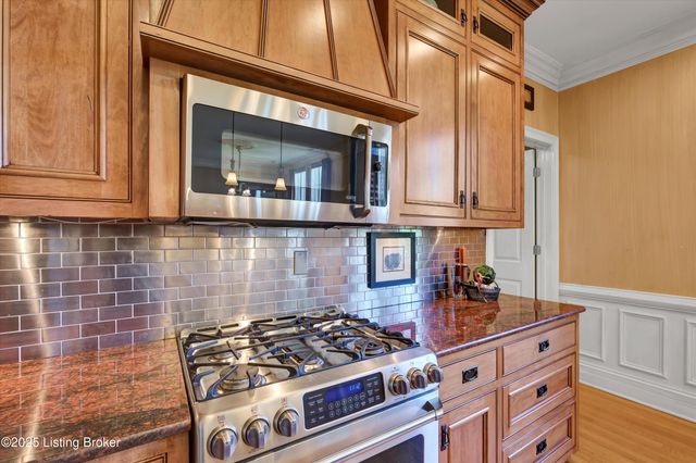 966 Cherokee Rd, 205, Louisville, KY 40204