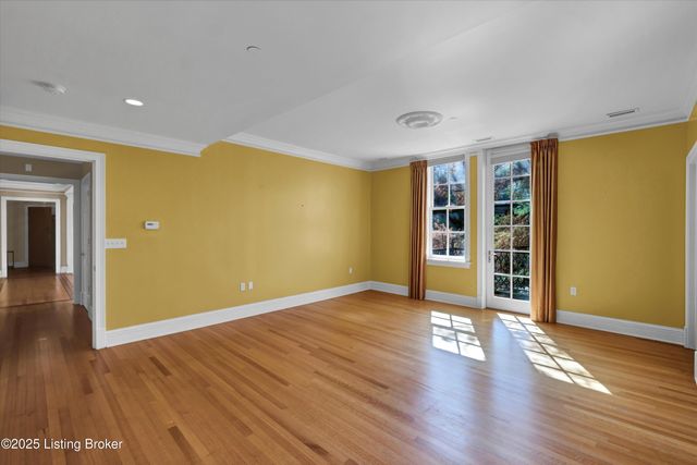 966 Cherokee Rd, 205, Louisville, KY 40204