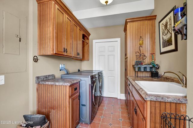 966 Cherokee Rd, 205, Louisville, KY 40204