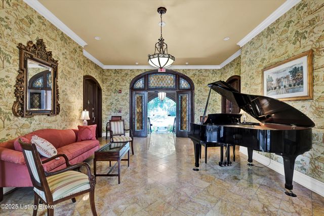 966 Cherokee Rd, 205, Louisville, KY 40204