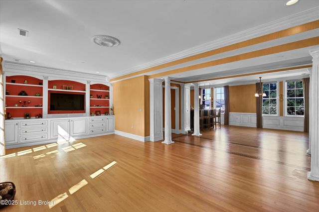 966 Cherokee Rd, 205, Louisville, KY 40204