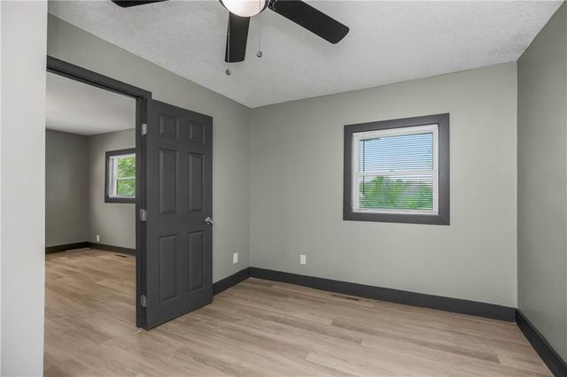 8605 Wayne Avenue, Kansas City, MO 64131