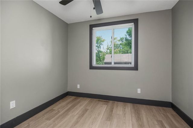 8605 Wayne Avenue, Kansas City, MO 64131