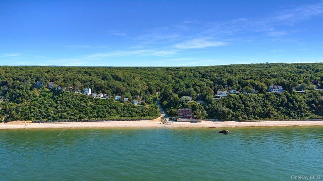 30 Hulse Landing Road, Wading River, NY 11792