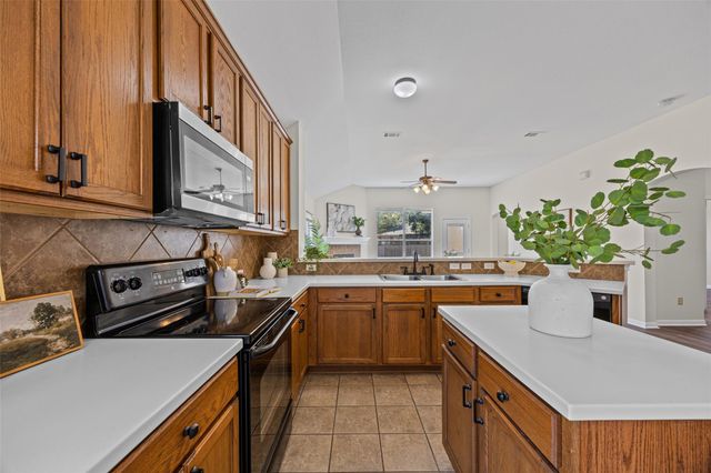 3701 Pine Needle CIR, Round Rock, TX 78681