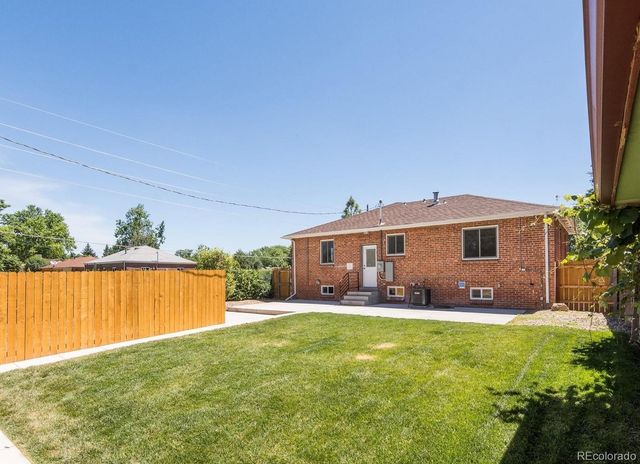 2895 Eudora Street, Denver, CO 80207