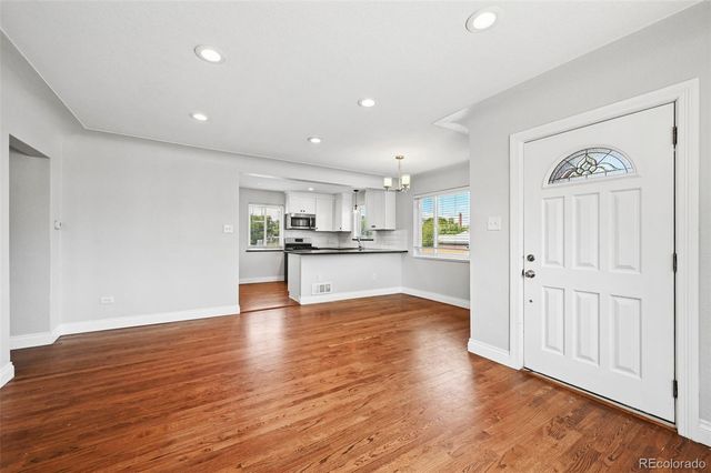 2895 Eudora Street, Denver, CO 80207