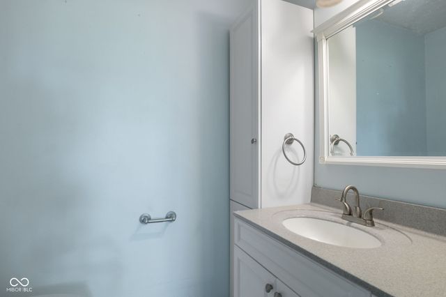 522 E County Road 1000 S, Clayton, IN 46118