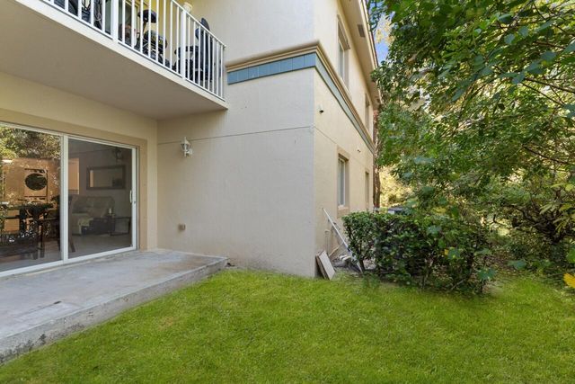 1165 Golden Lakes Boulevard 1212, West Palm Beach, FL 33411